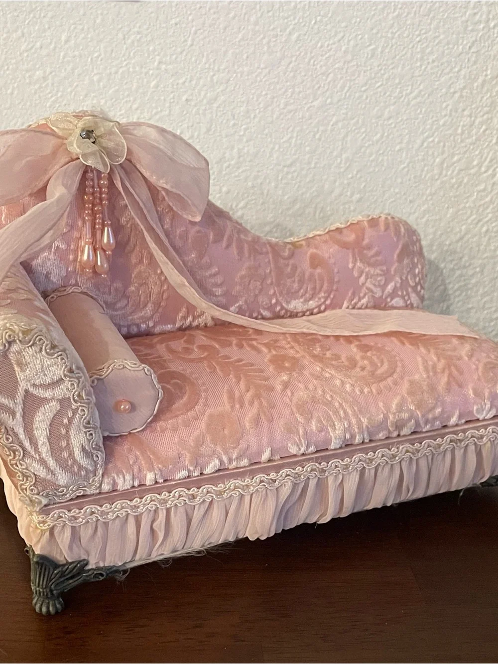 Pink Damask Mini Chaise Jewelry Box with Bow Accent
